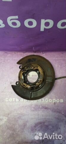 Тормозной щиток задний правый Renault Koleos