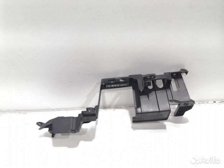 Кронштейн крепления бампера левый Jaguar E-Pace