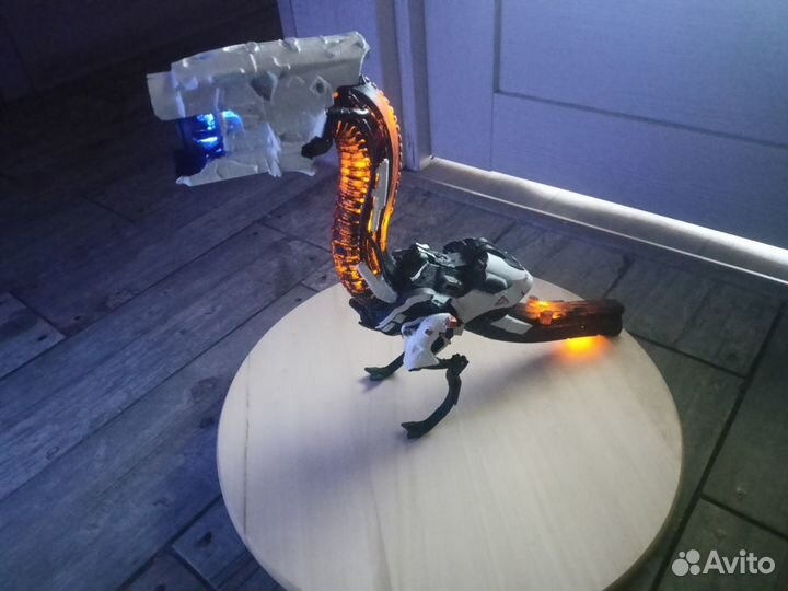 Фигура Наблюдателя из Horizon