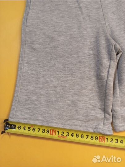 Шорты утеплëнные новые 128