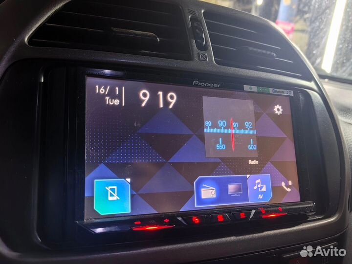 Автопроигрыватель Pioneer SPH-DA240BT