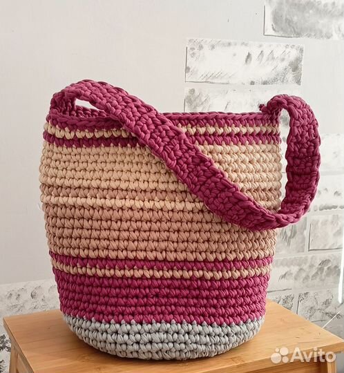 Детские игрушки. Рюкзаки детские. Женские сумочки