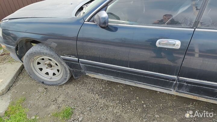 Toyota crown 141 разбор