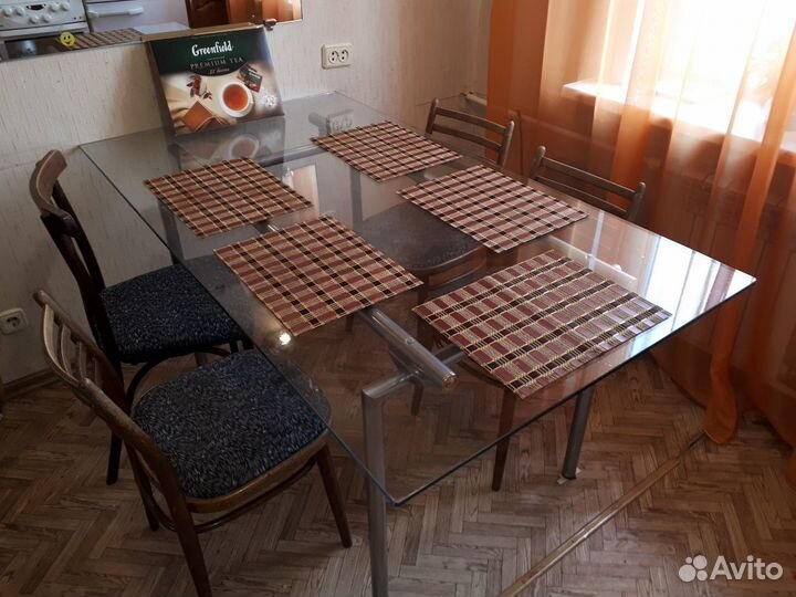 Стол стекло