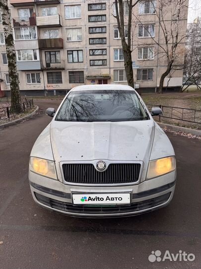 Skoda Octavia 1.6 МТ, 2006, 235 500 км