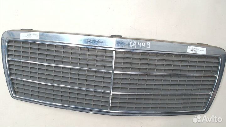 Решетка радиатора Mercedes C W202, 1999