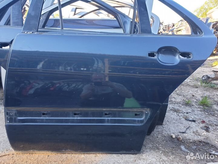 Дверь задняя левая mercedes e w210 210 e210 седан