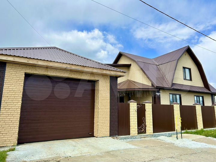 Дом 220 м² на участке 15 сот.