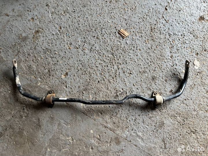 Стабилизатор подвески Volkswagen Passat B6 2.0