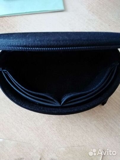 Футляр с линзами