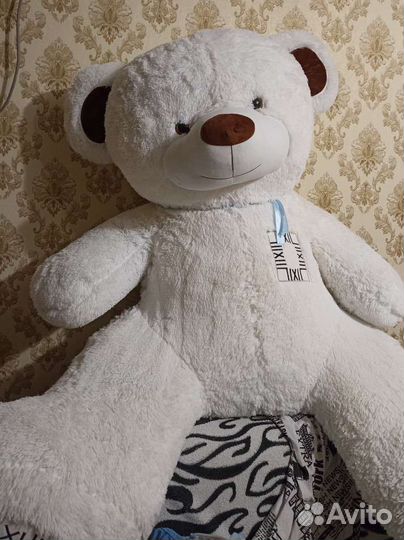 Плюшевый медведь
