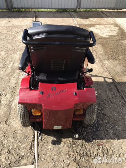 Инвалидная коляска с электроприводом бу