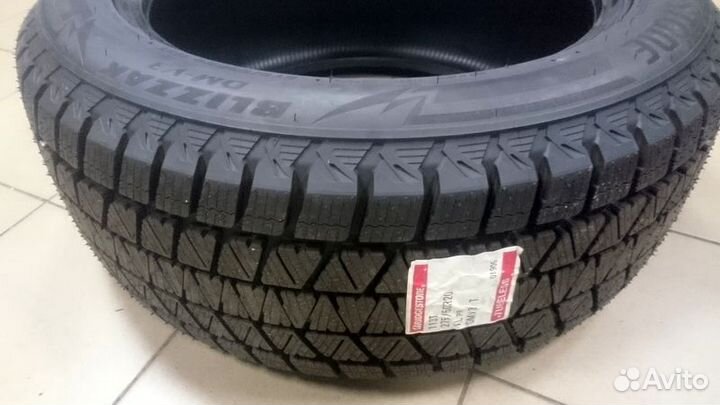 Bridgestone Blizzak DM-V3 275/65 R17 115R