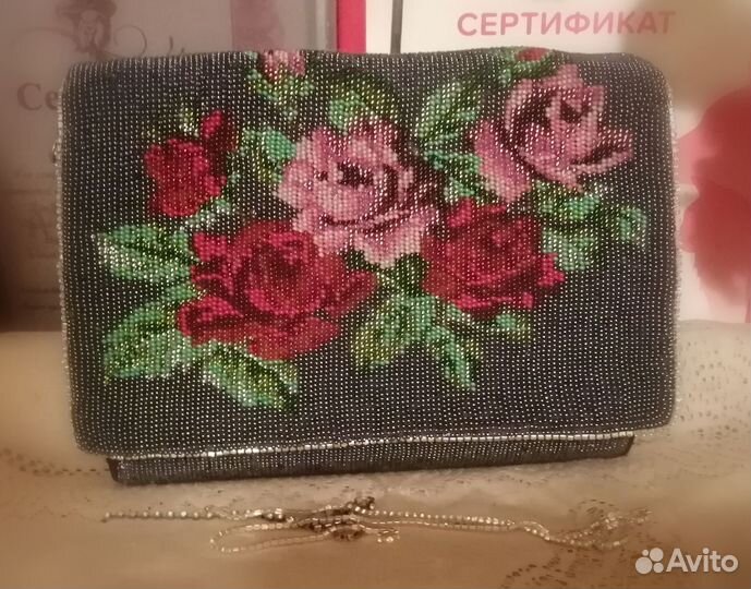 Женские украшения, герданы, бисер