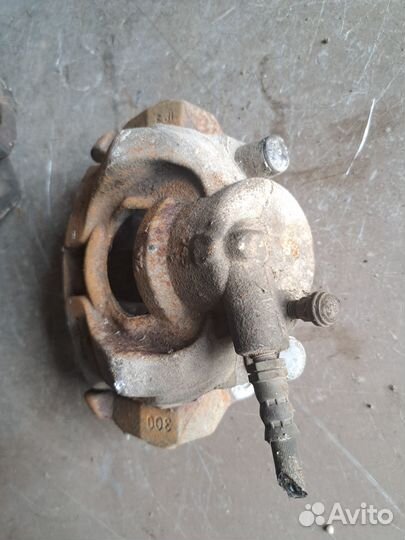 Суппорт передний Ford Mondeo