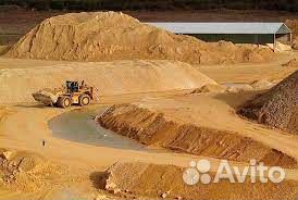 Песок в мешках