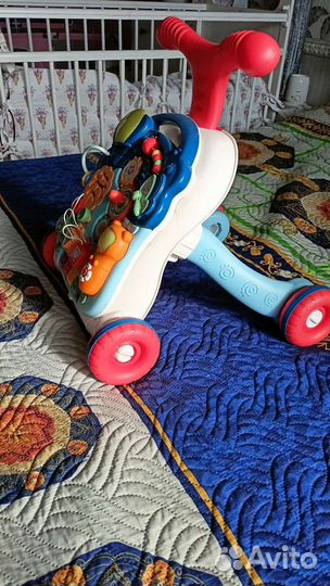 Развивающий столик-каталка