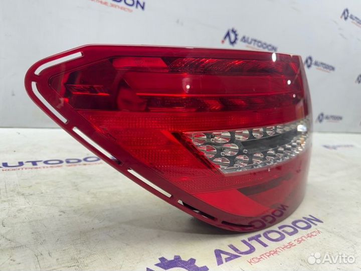 Стоп задний левый Mercedes C-Class W204