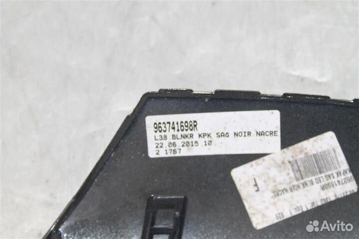 Накладка зеркала правого Renault Fluence