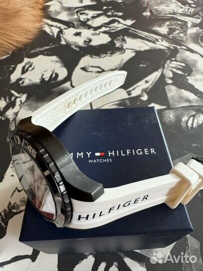 Tommy hilfiger часы