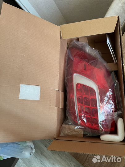 Фара задняя внешняя правая kia sportage 3