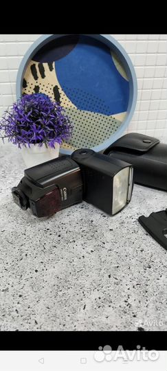 Вспышка Canon Speedlite 580EX