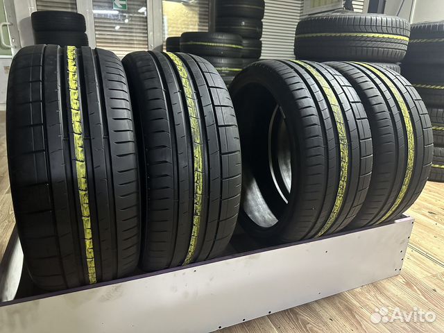 Pirelli P Zero 235/35 R20 и 255/30 R20 92Y