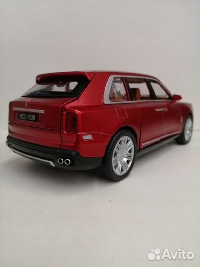 Модель машины Rolls Royce Cullinan