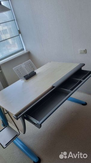 Детский письменный стол бу