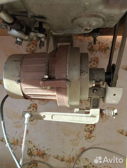 Швейная машина бу электрическая