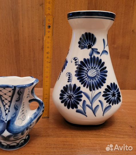 Вазы фарфоровые гжель