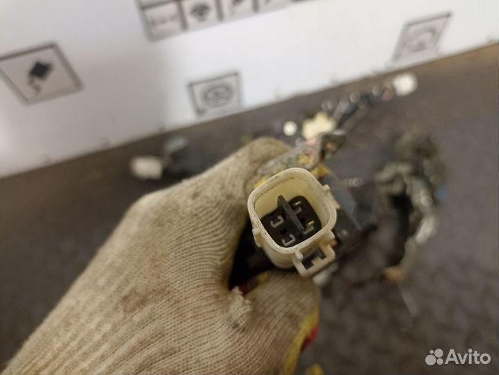 Замок двери для Toyota 4 Runner / Hilux Surf