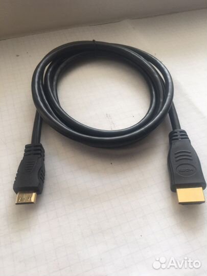 Кабель для подключения проекторов и др