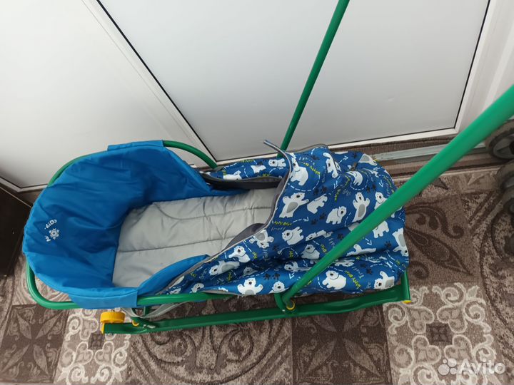 Детские санки с колёсами