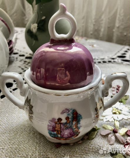 Кофейный сервиз мадонна, Япония