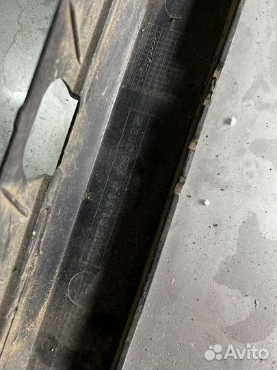 Молдинг переднего бампера bmw e38