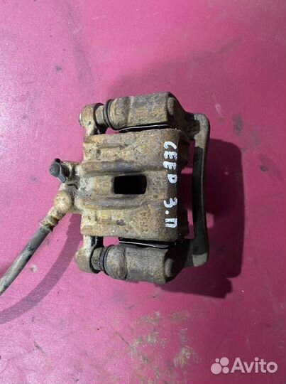 Тормозной суппорт задний Kia Ceed ED 2007-2012