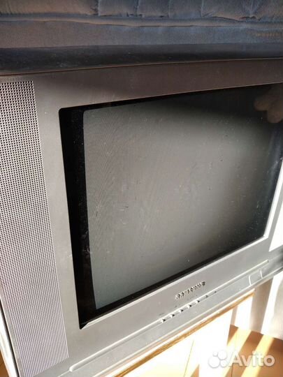Телевизор бу маленький