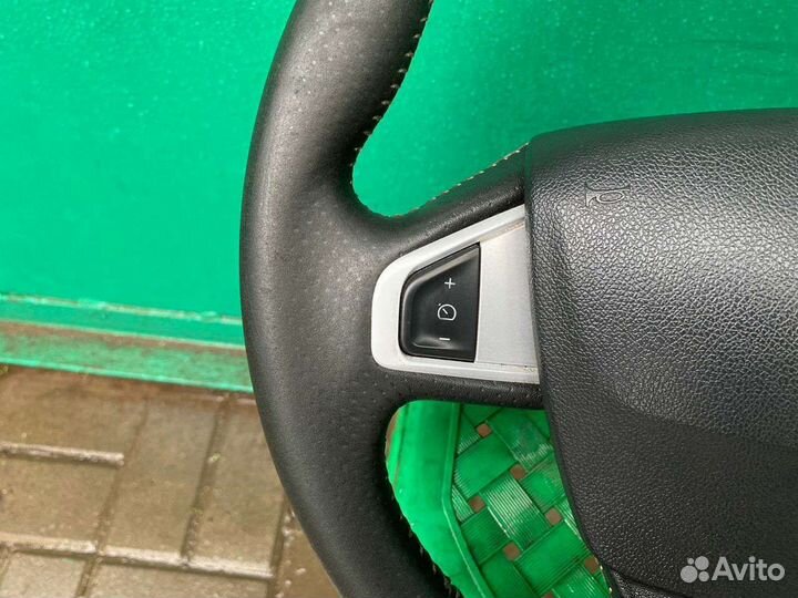 Руль для рено меган 3,европеец