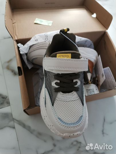 Новые кроссовки детские 28 р