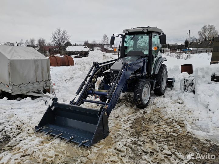 Вспашка земли,услуги погрузчика