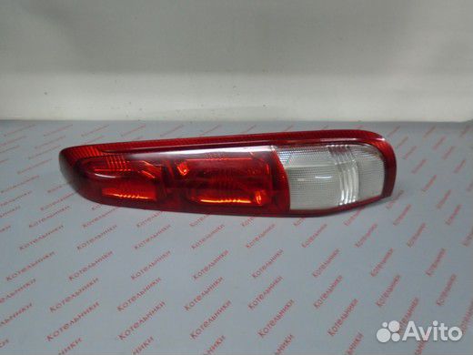 Nissan26550-8H326 Фонарь задний правый