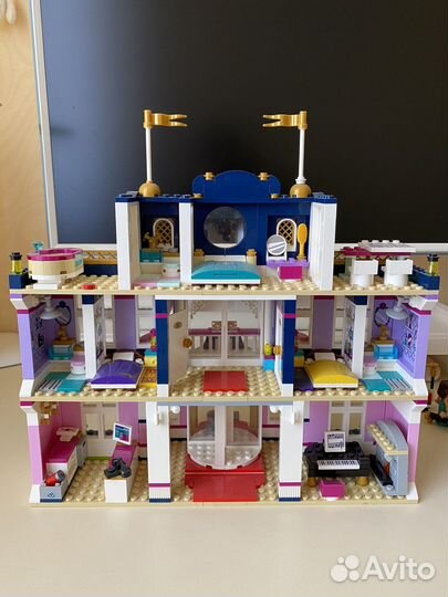 Lego Friends grand отель