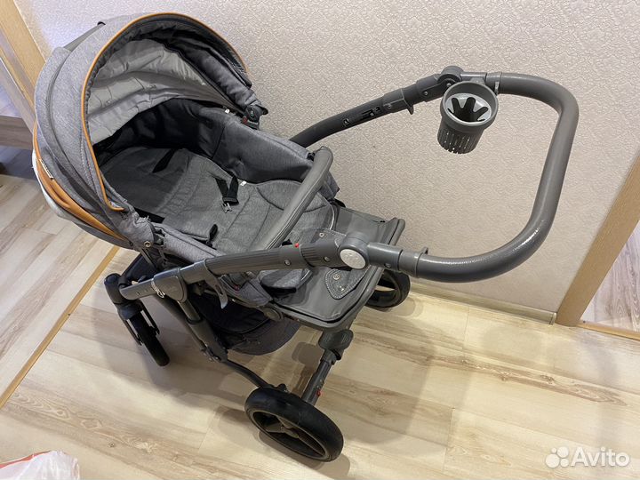 Продам коляску 2 в 1 Adamax Barletta