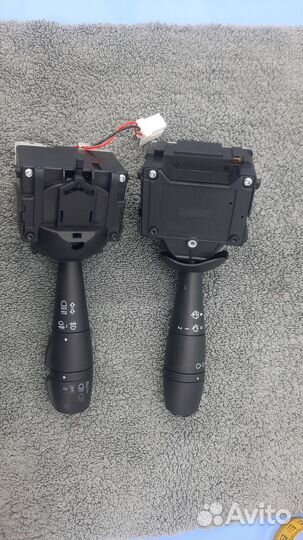 Подрулевой переключатель с регулировкой паузы (Е11