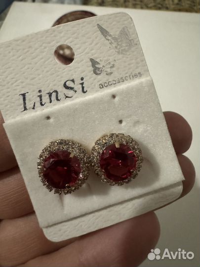 Бижутерия (2 серьги, 3 браслета)