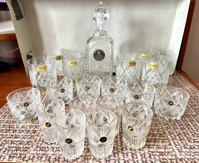 Подарочный набор (хрусталь) 19 предметов