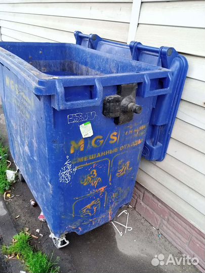 Мусурный бак