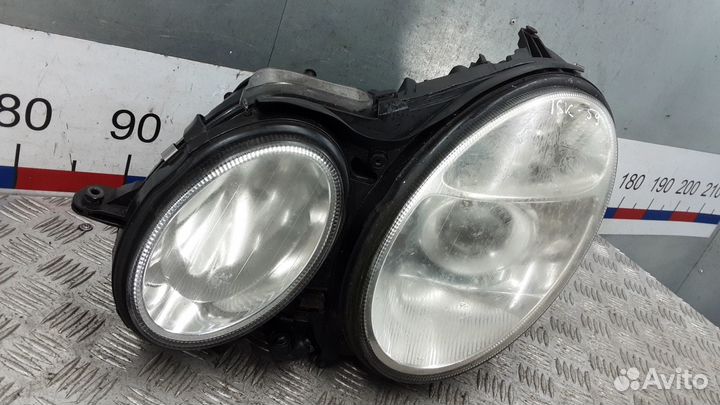 Фара левая Mercedes-Benz E-Class