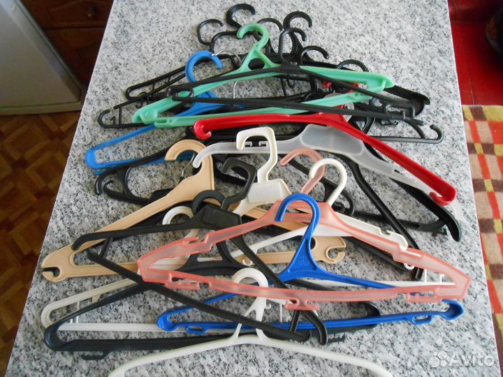 Вешалки плечики б/у